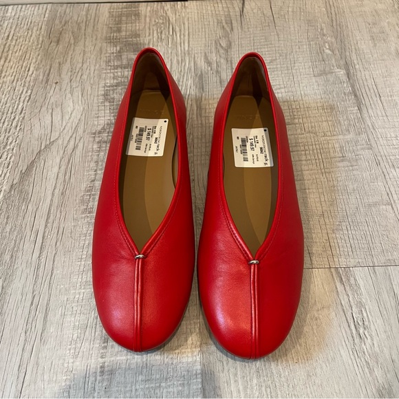 NWT Vince Ori Ballet Flat in Crimson - Picture 10 of 13